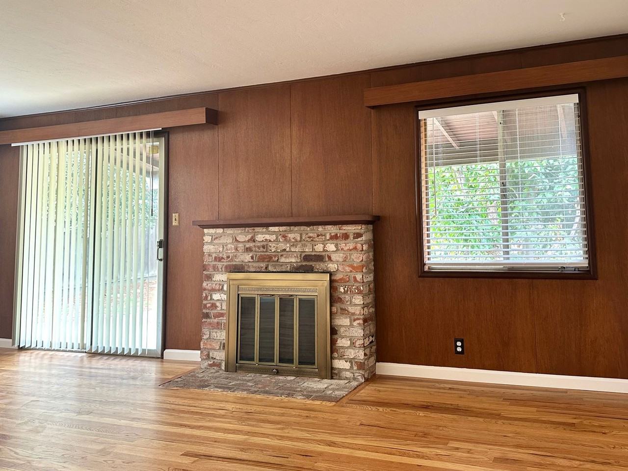 939 S Genevieve Ln - Photo 2 of 20