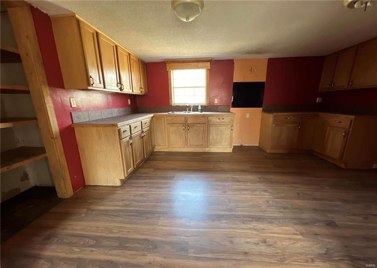 10393 E State Hwy E - Photo 2 of 23