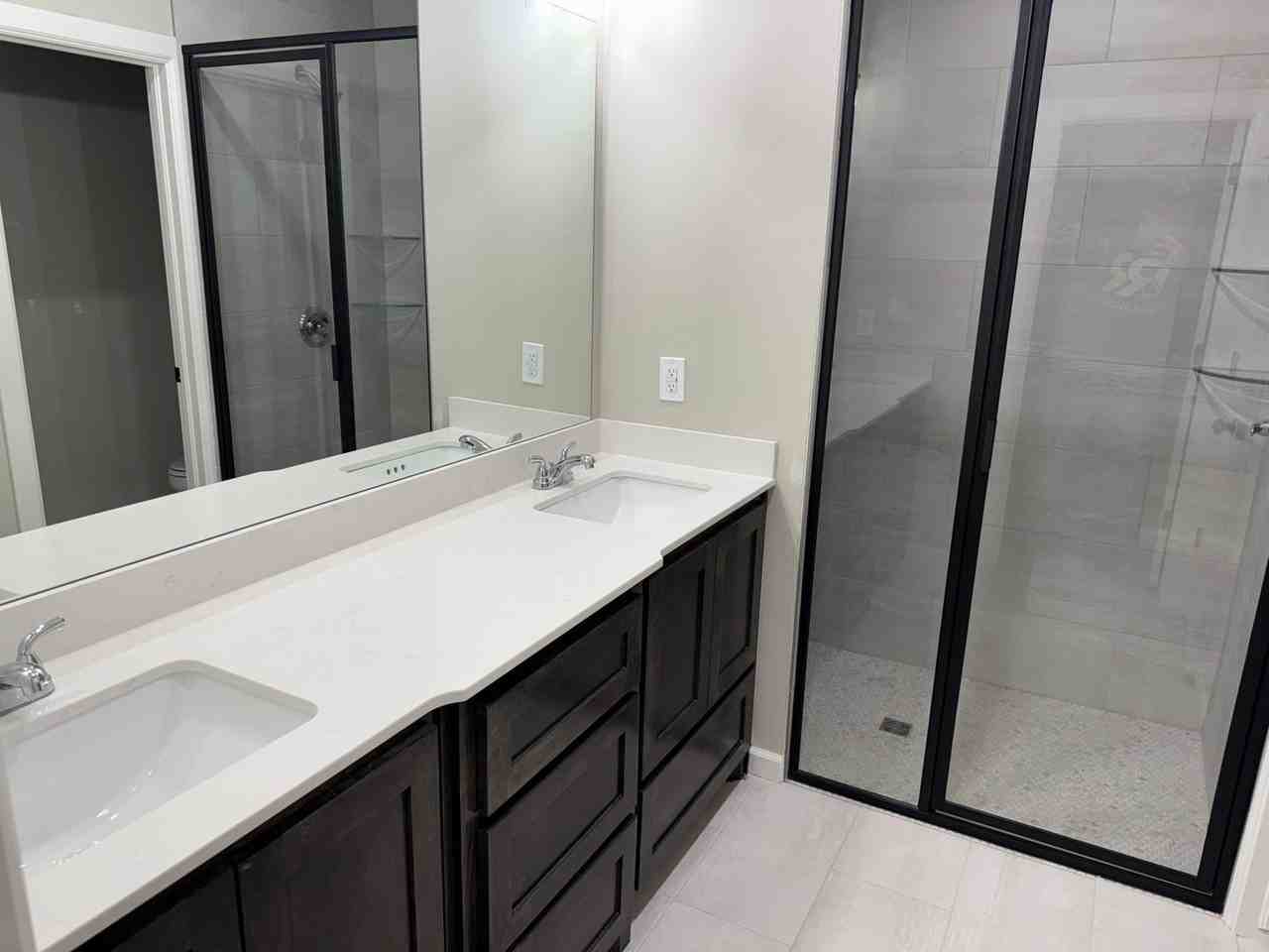 1162 Nw 11th St - Photo 3 of 14