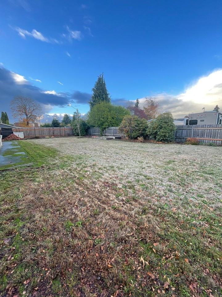 177 Kees St - Photo 6 of 35