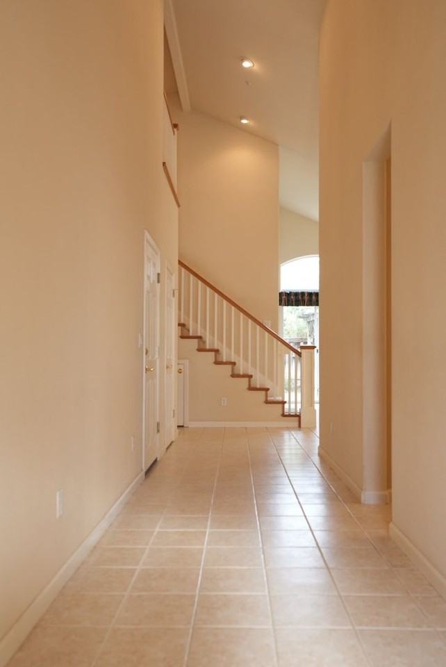 54 Summerbrooke Cir - Photo 4 of 34