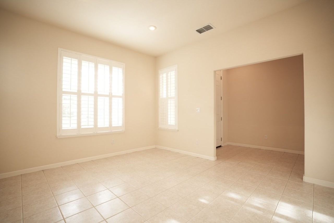 54 Summerbrooke Cir - Photo 7 of 34