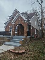 featured image of 5211 Lakeview St