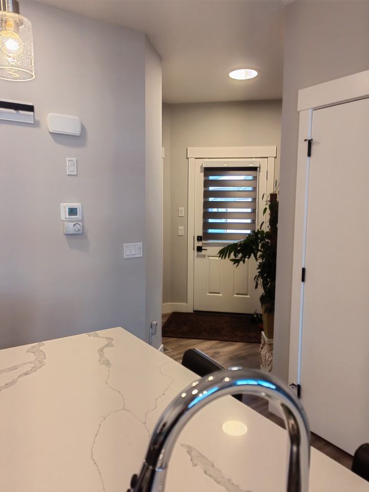 360 Creekrun Crescent SW - Photo 2 of 14