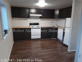 824 Sw 7th St - Photo 1 of 1