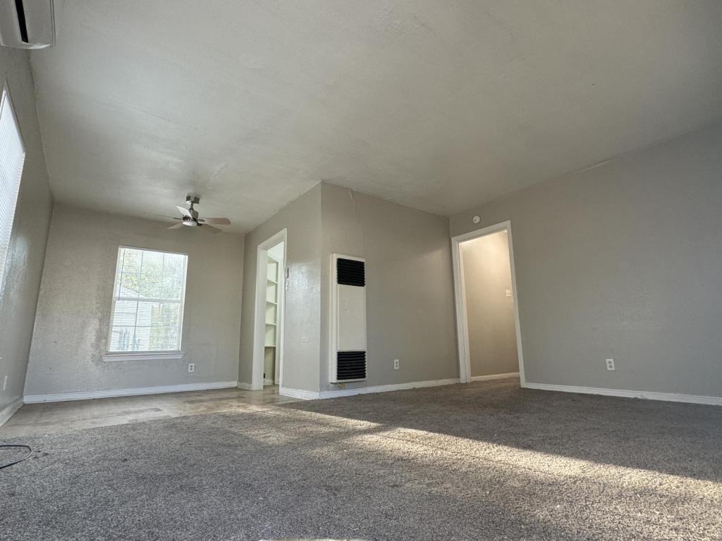 722 Carrie Ave - Photo 3 of 6