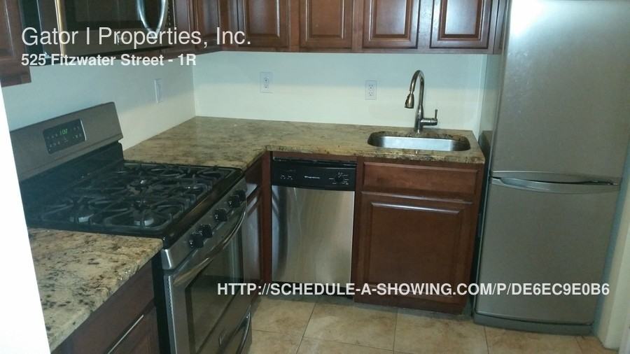 525 Fitzwater St #1R - Photo 2 of 16