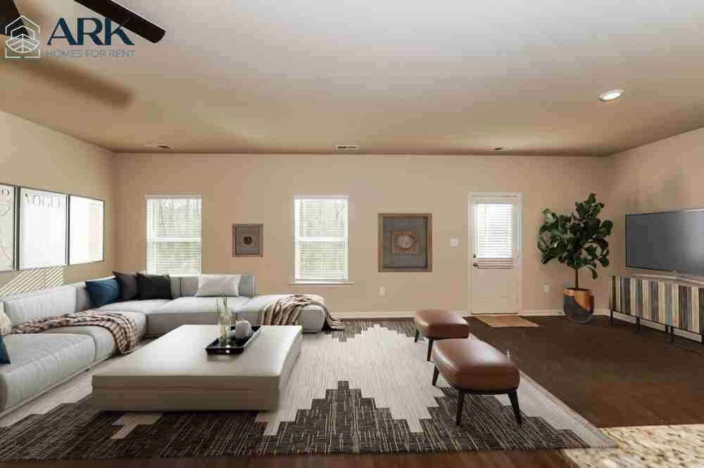 550 Clover Cir - Photo 3 of 22