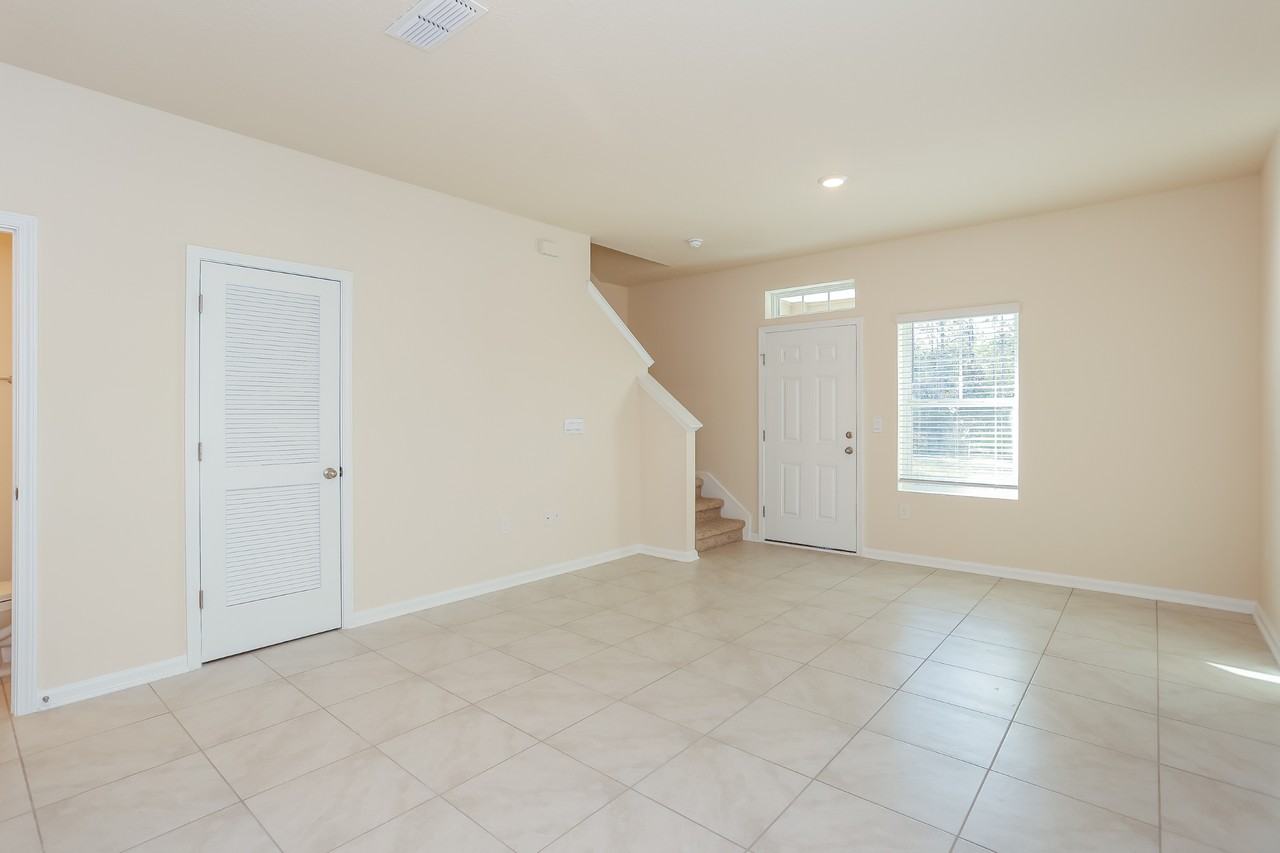 86800 Mainline Rd - Photo 2 of 23