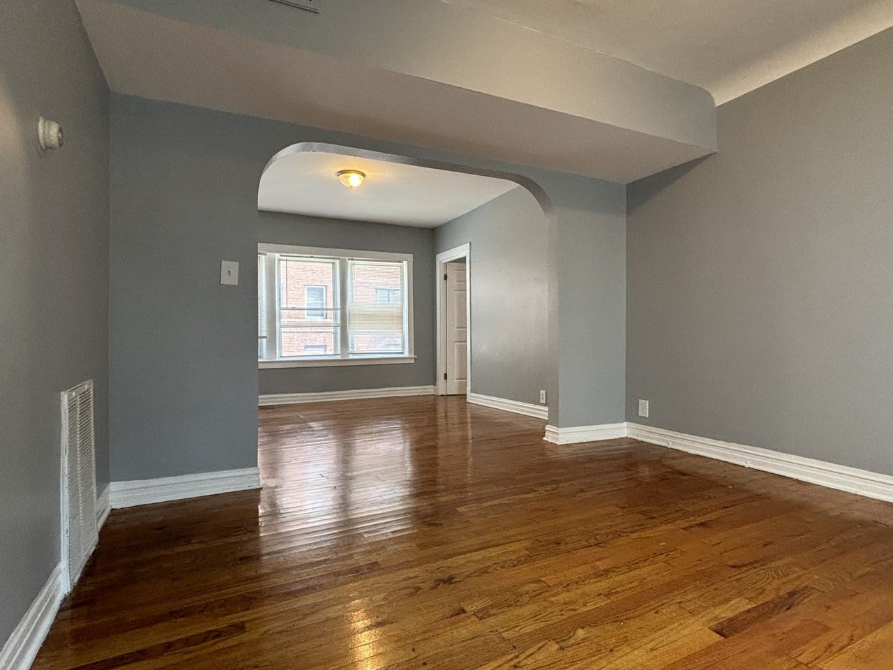 439 E 111th Pl #1E - Photo 4 of 10