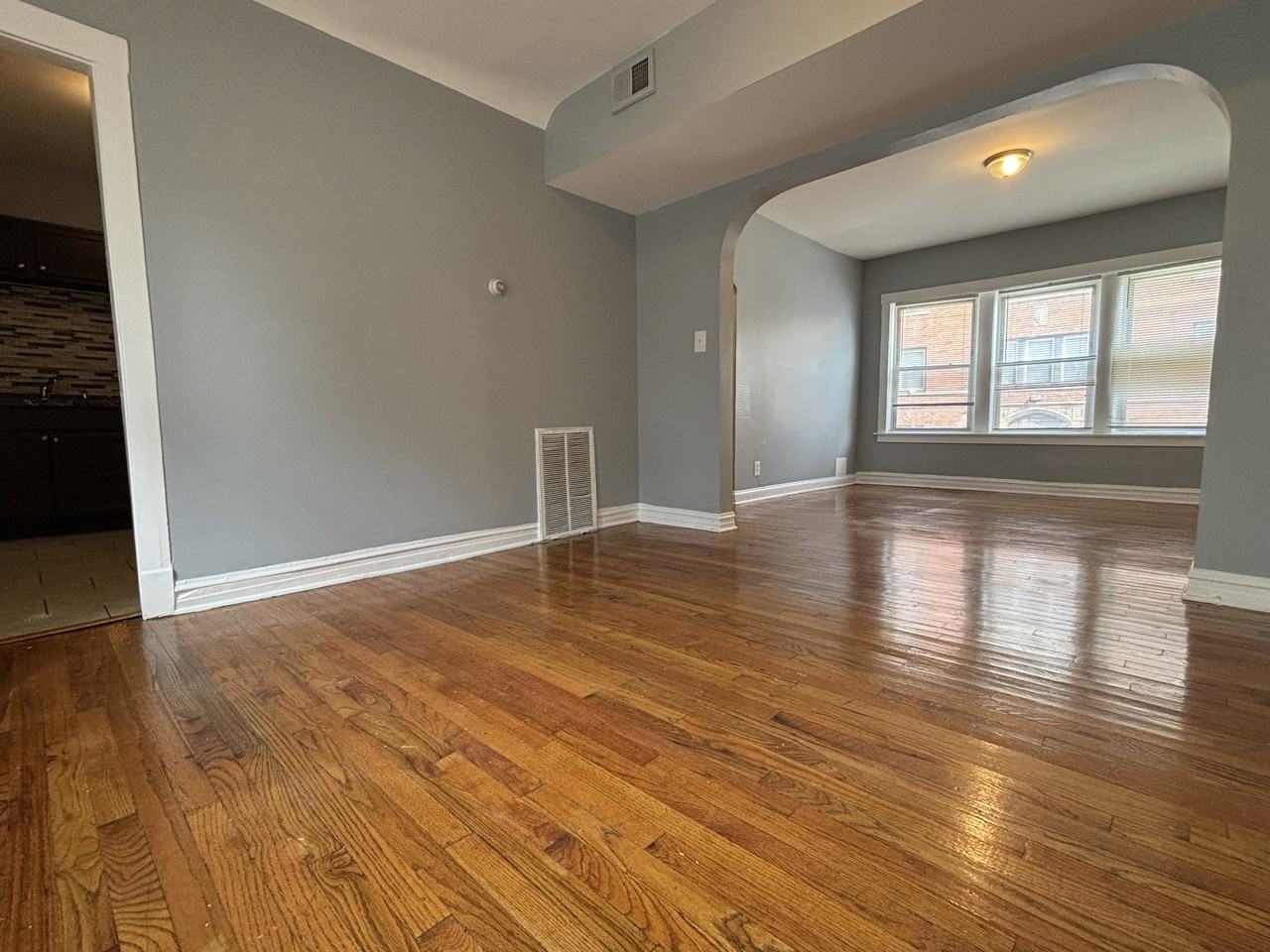 439 E 111th Pl #1E - Photo 5 of 10