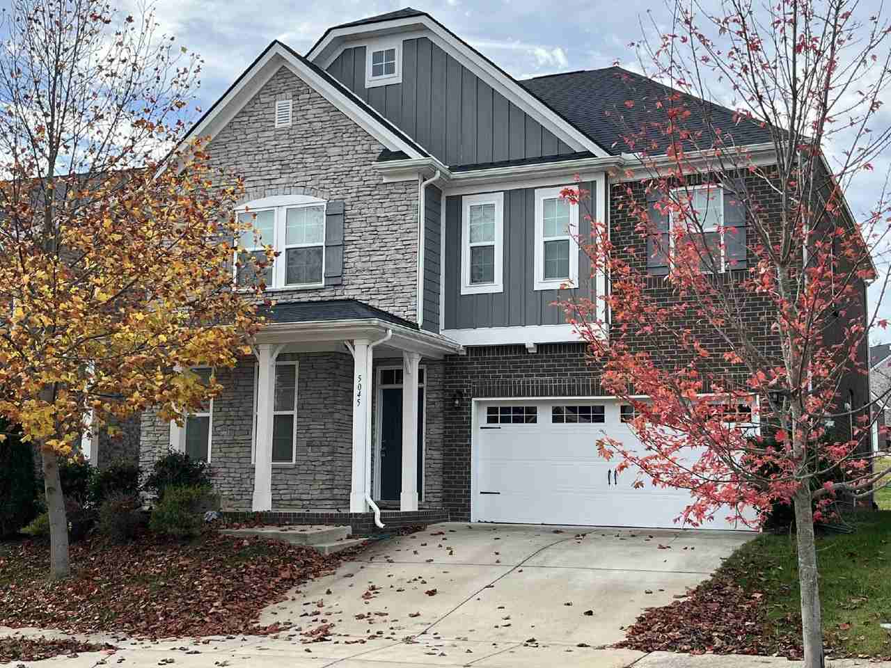 5045 Sunflower Ln - Photo 3 of 30