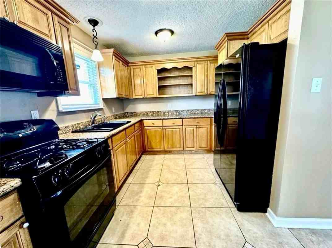 23 Cynthia St - Photo 3 of 7