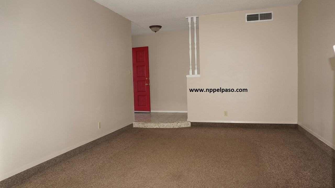 10544 Breezeway Avenue - Photo 3 of 30