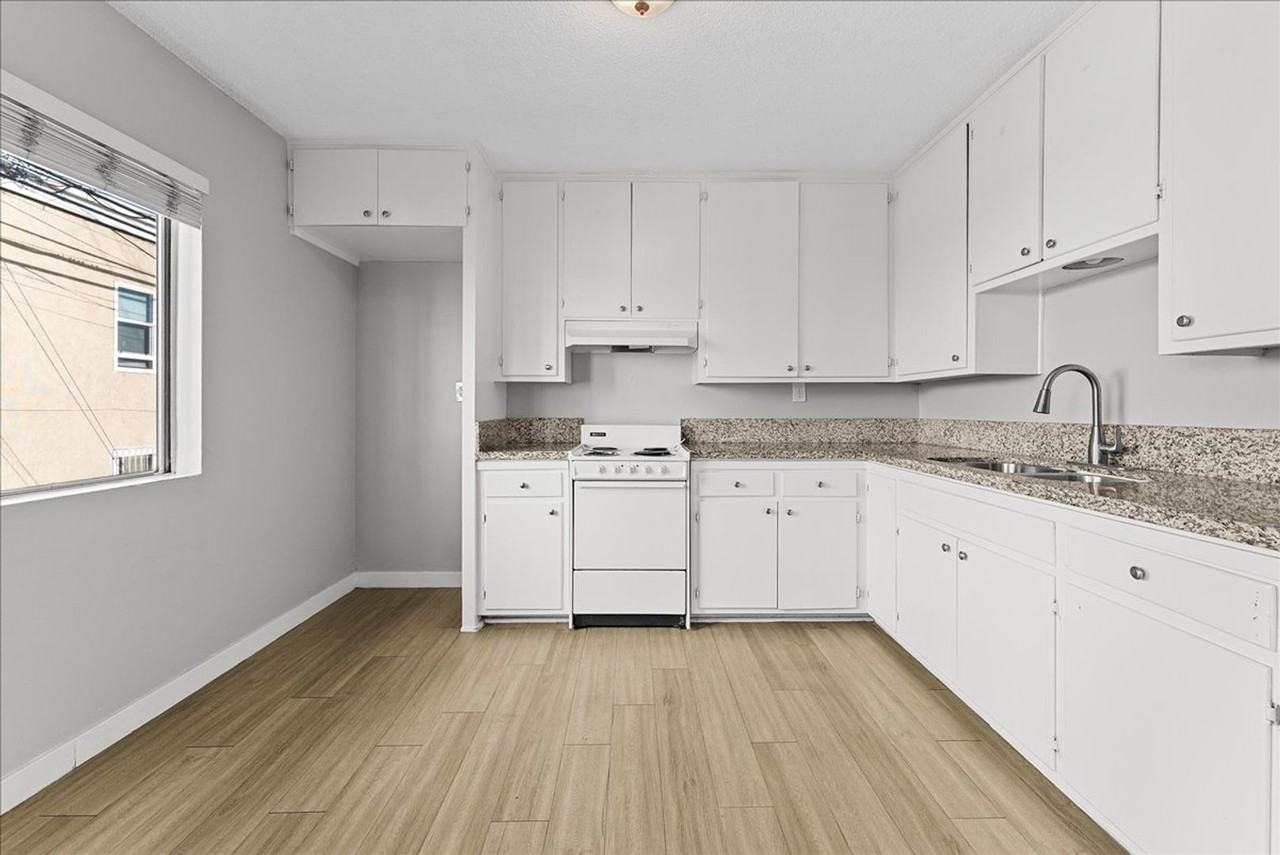 1626 Pine Ave #G - Photo 3 of 13