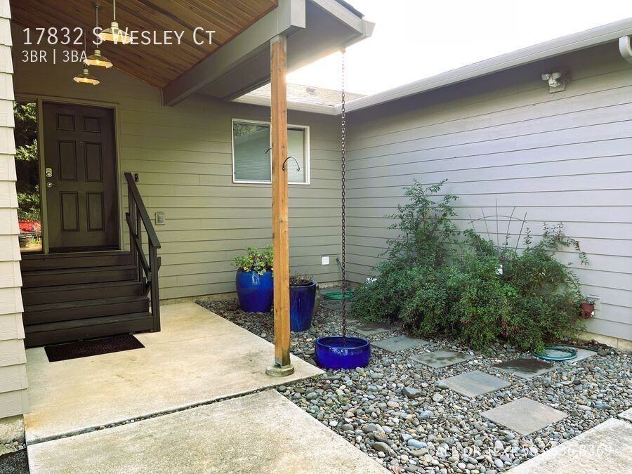 17832 S Wesley Ct - Photo 3 of 50