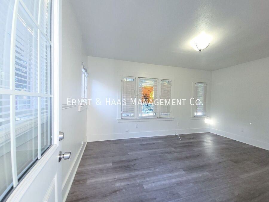 316 W 12th St - Photo 2 of 14