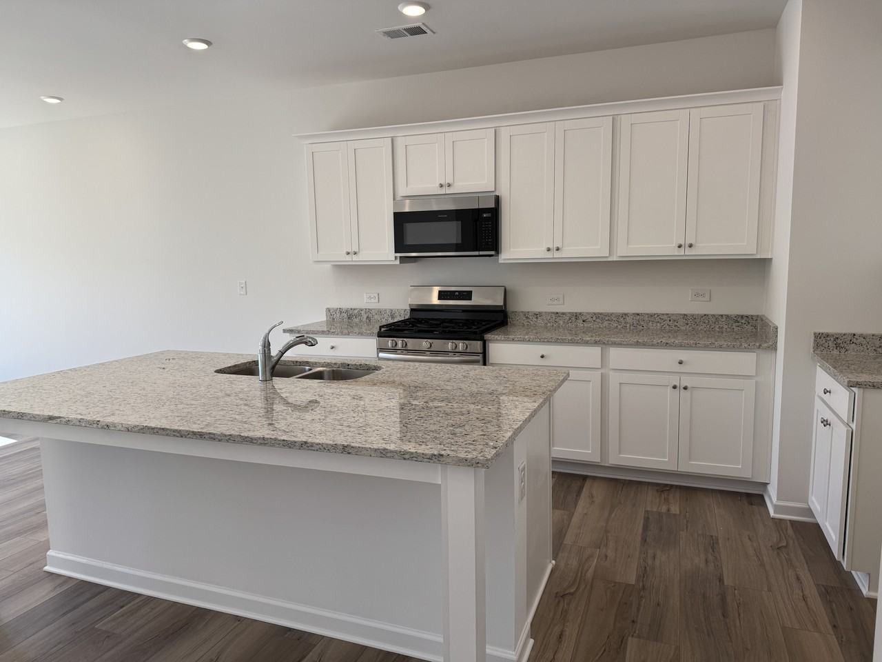 159 Vision St - Photo 5 of 42