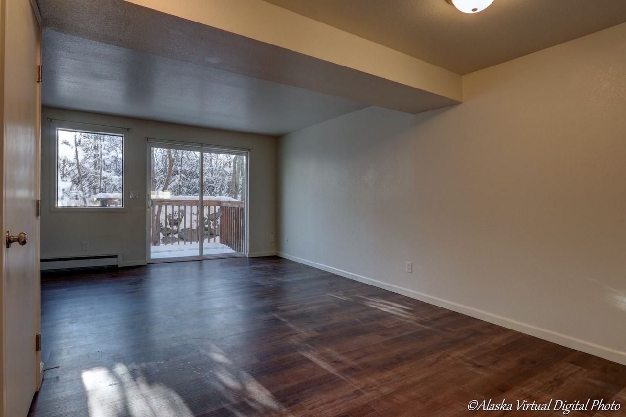 Berlin Rose Apartments - Photo 2 of 40
