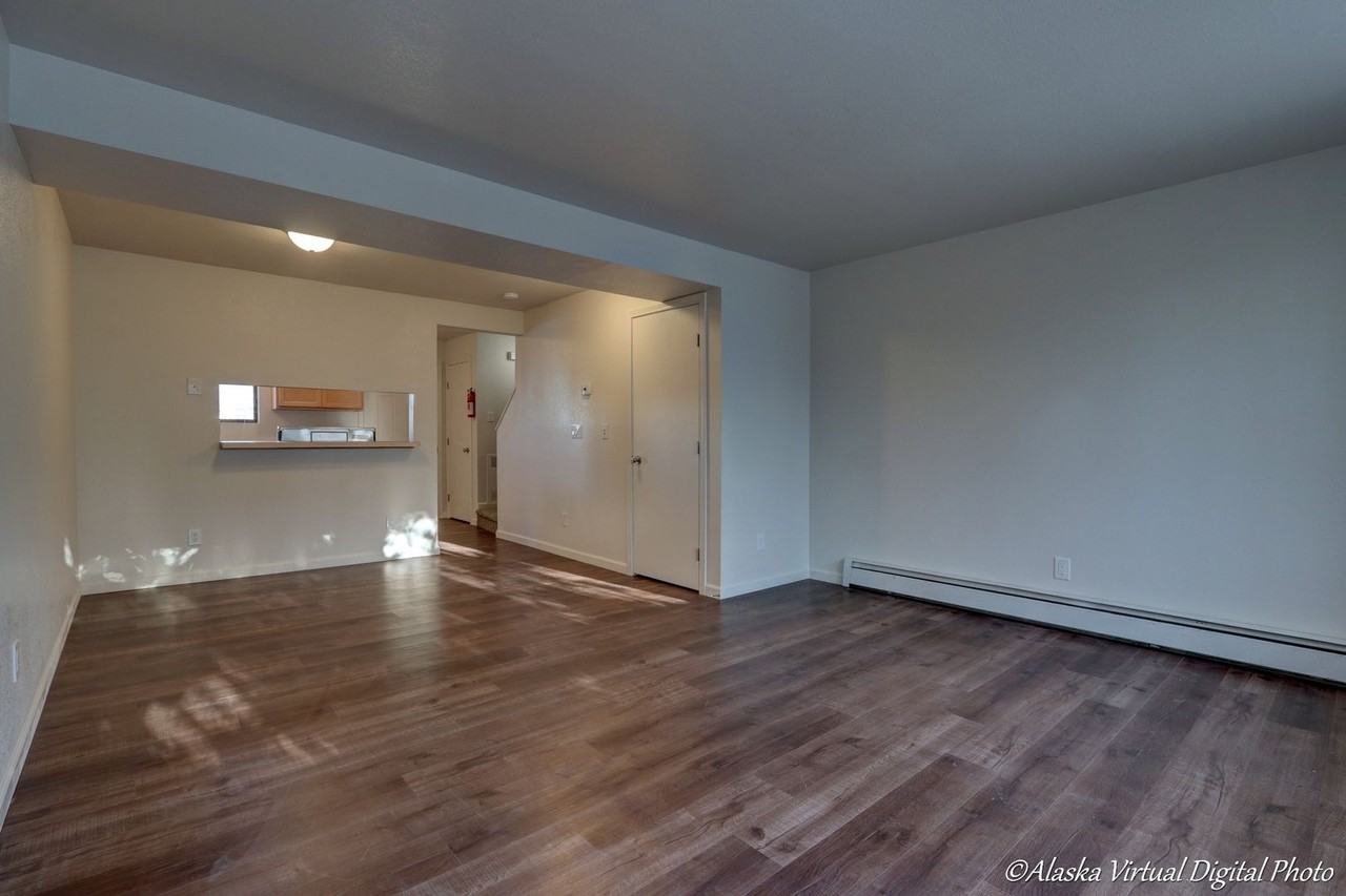 Berlin Rose Apartments - Photo 4 of 40