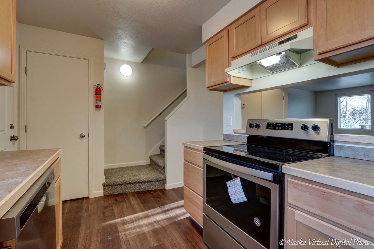 Berlin Rose Apartments - Photo 7 of 40