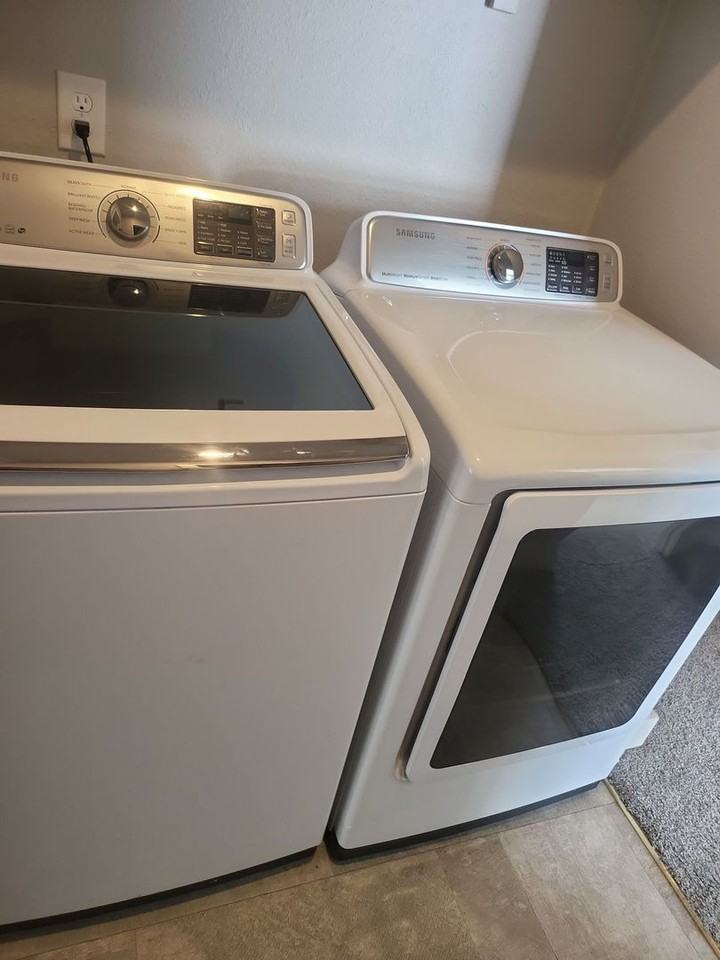 360 Wooden Spur Drive - Photo 2 of 8