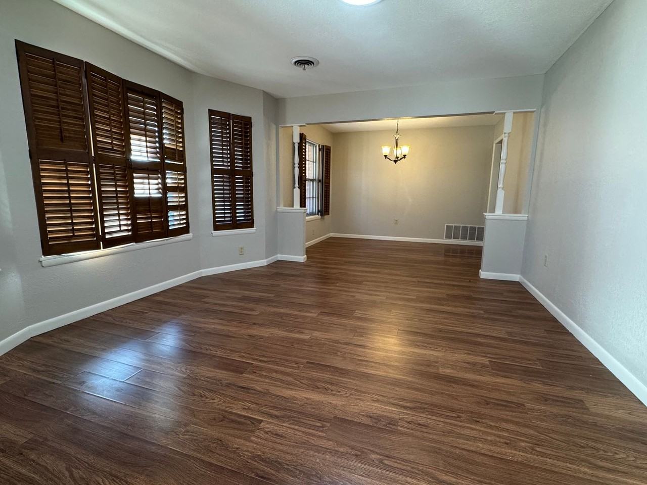 7507 Northwest Wycliffe Lane - Photo 2 of 20