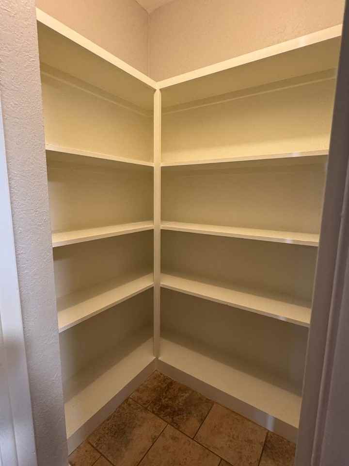 7507 Northwest Wycliffe Lane - Photo 7 of 20