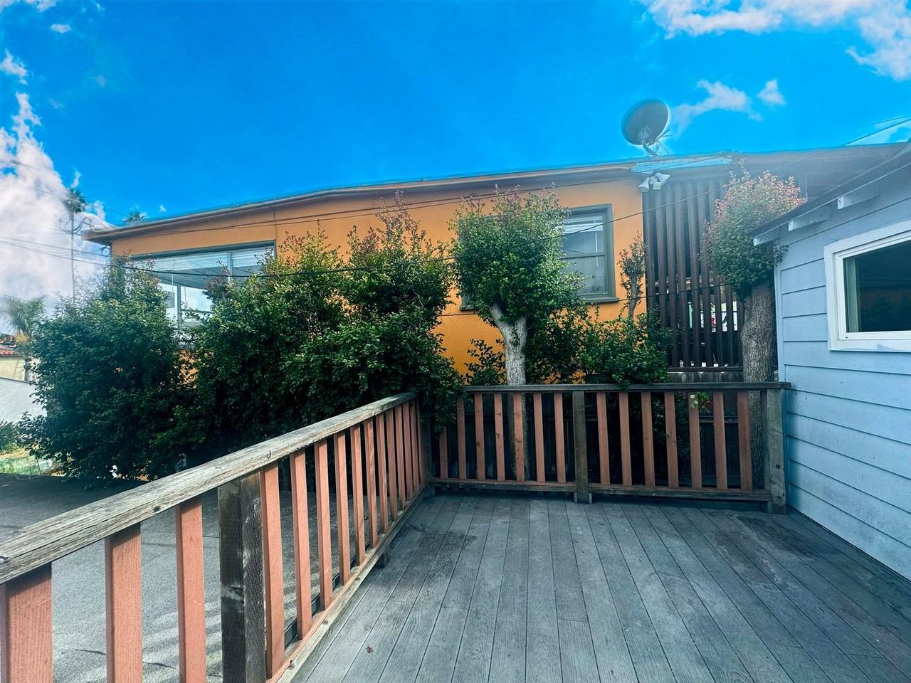 4650-60 Niagara Ave - Photo 3 of 31