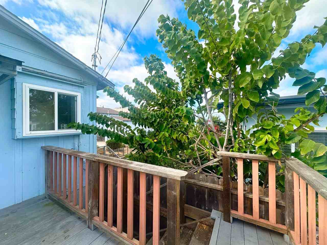 4650-60 Niagara Ave - Photo 4 of 31