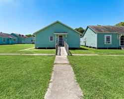 featured image of 911 4th Ave N