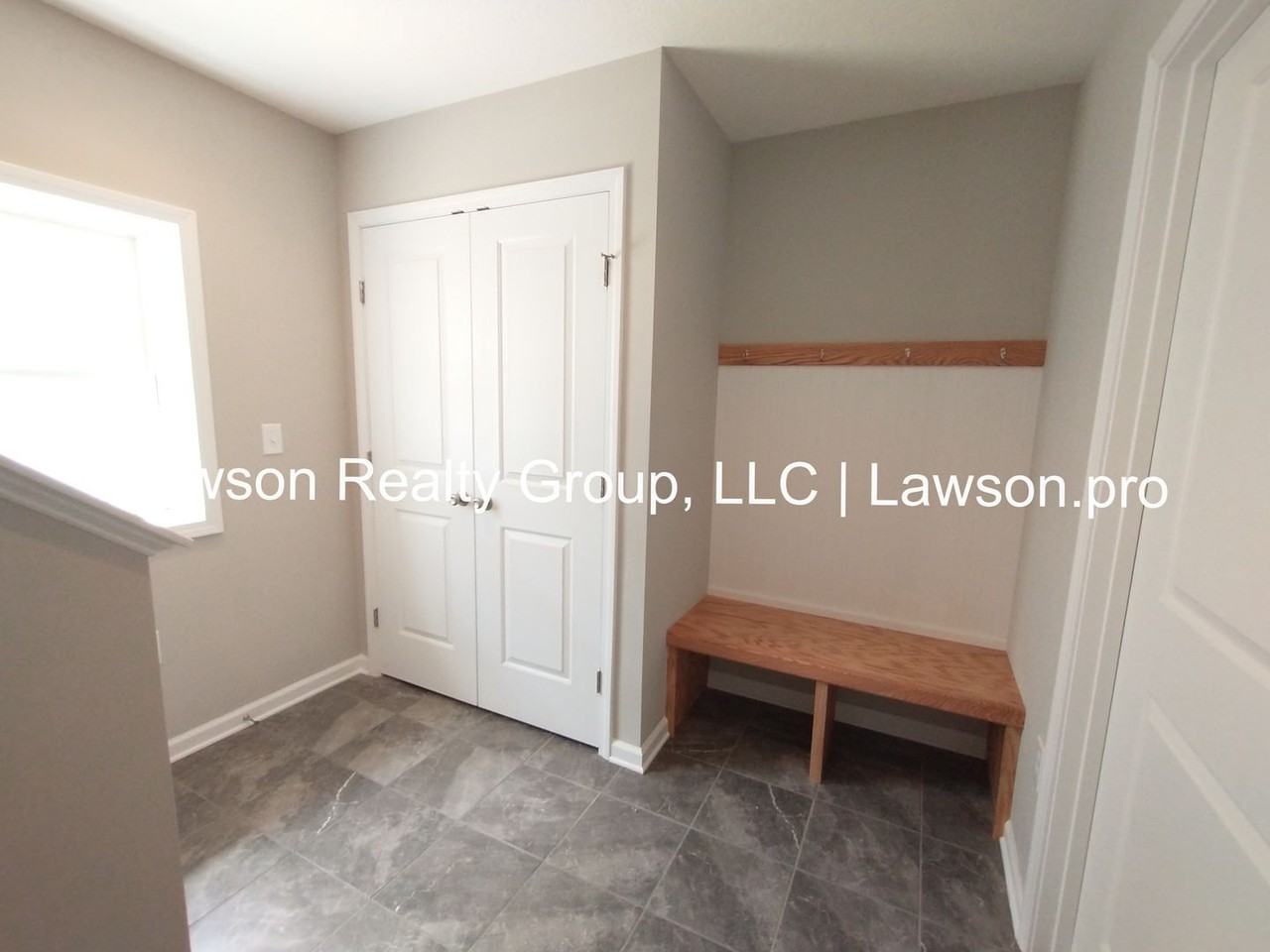 3602 Colonial Green Cir Sw - Photo 3 of 18