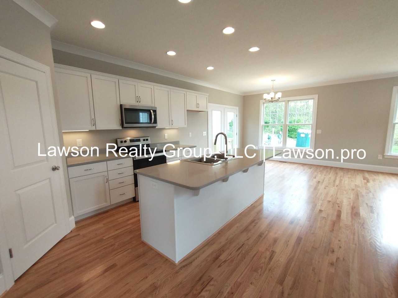 3602 Colonial Green Cir Sw - Photo 4 of 18