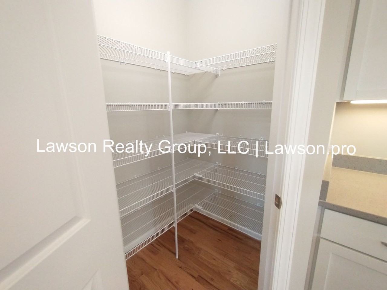 3602 Colonial Green Cir Sw - Photo 6 of 18