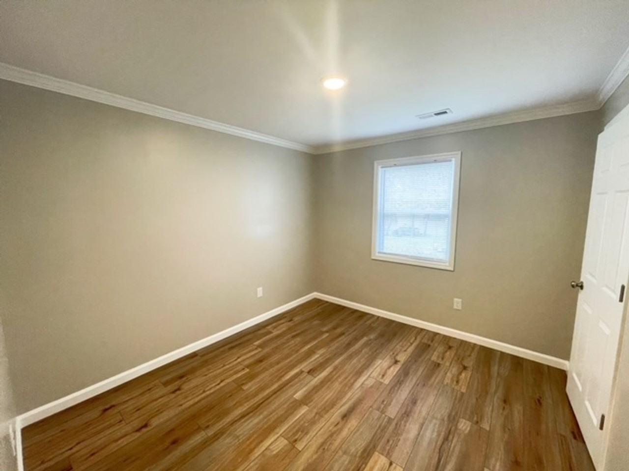 1114 12th St - Photo 7 of 15