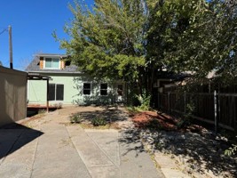 featured image of 323 E Northern Ave