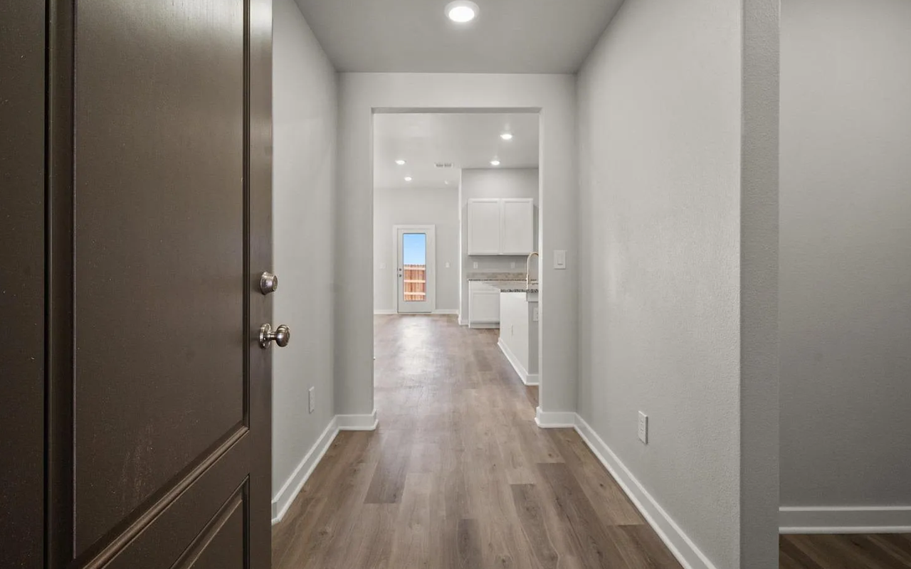 3412 Good Prairie Avenue - Photo 2 of 23