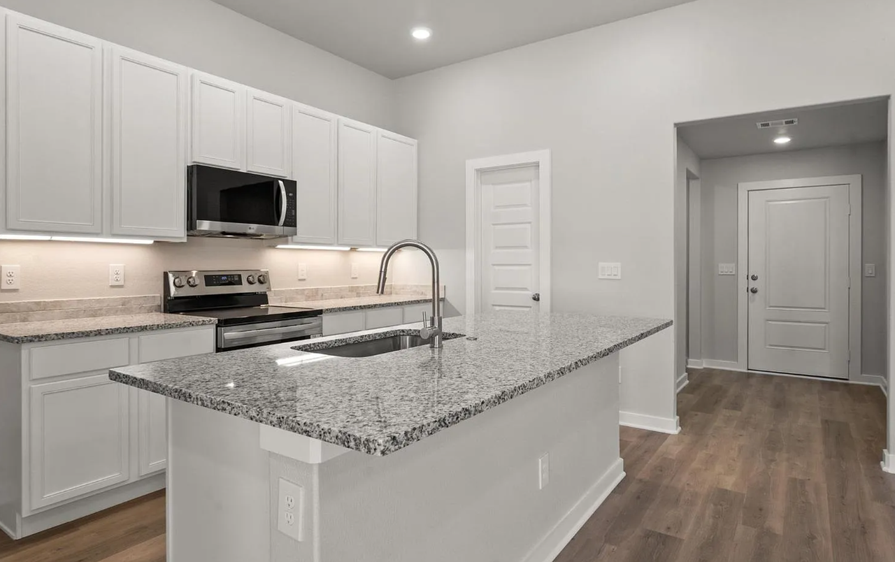 3412 Good Prairie Avenue - Photo 3 of 23