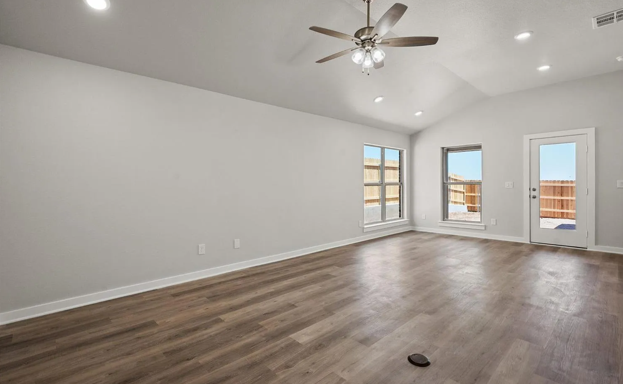 3412 Good Prairie Avenue - Photo 4 of 23