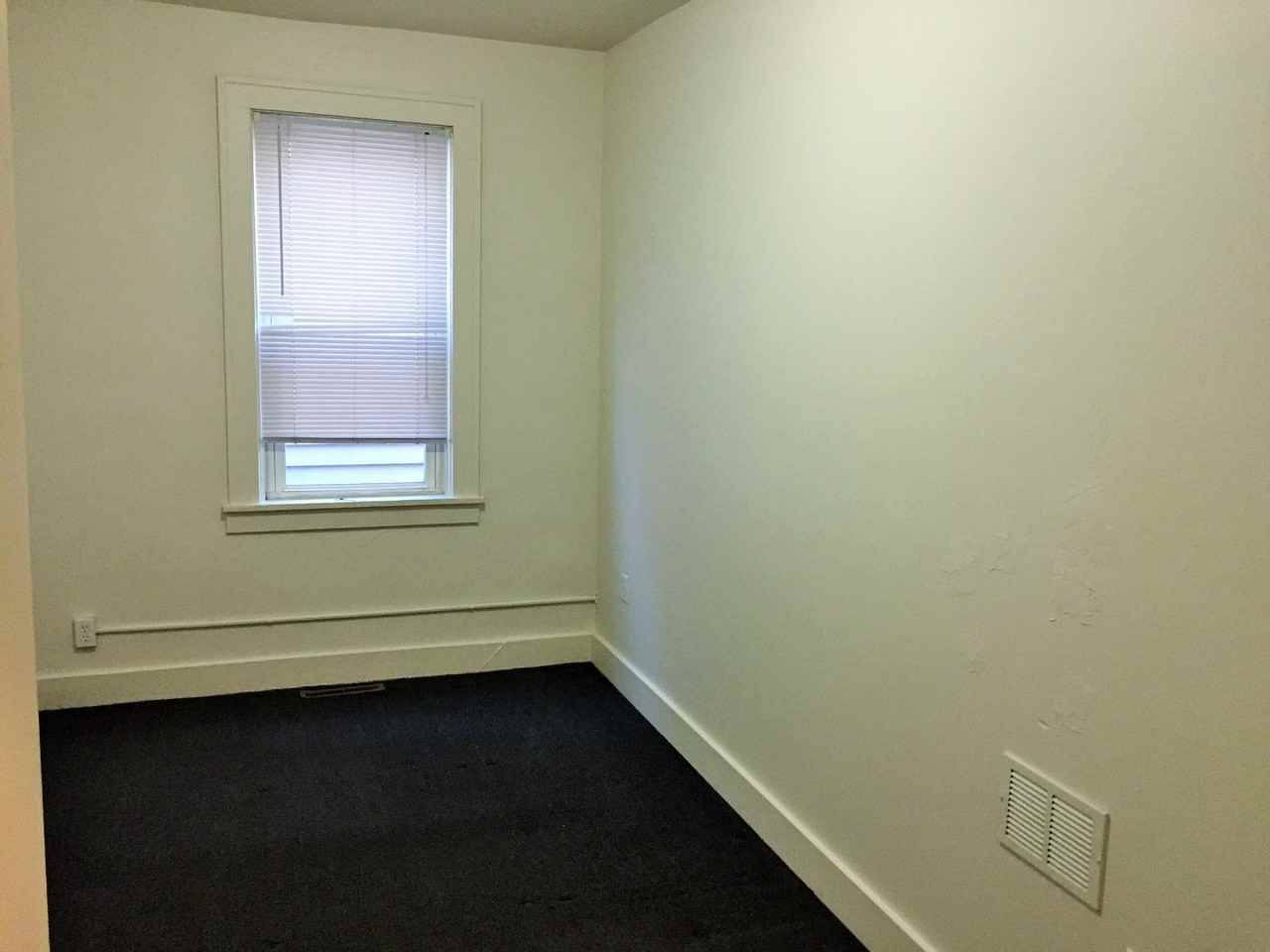 3815 Pier - Photo 3 of 26