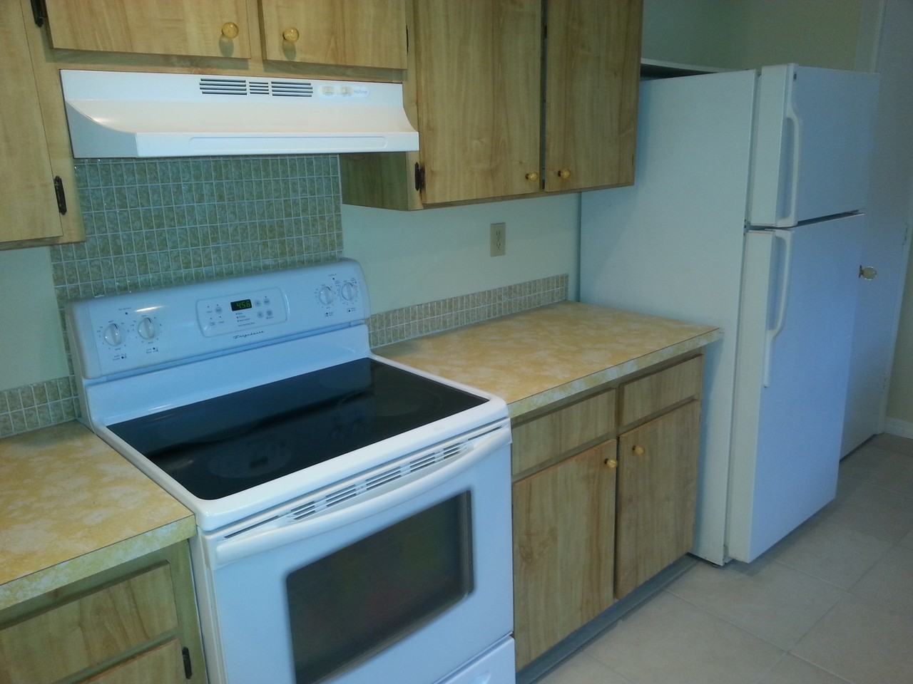 754 99th Ave N - Photo 4 of 7