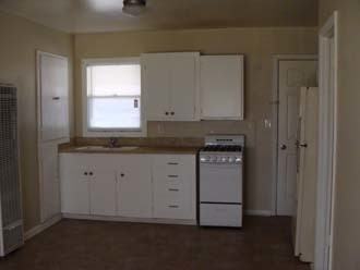1591 Zener St - Photo 2 of 19