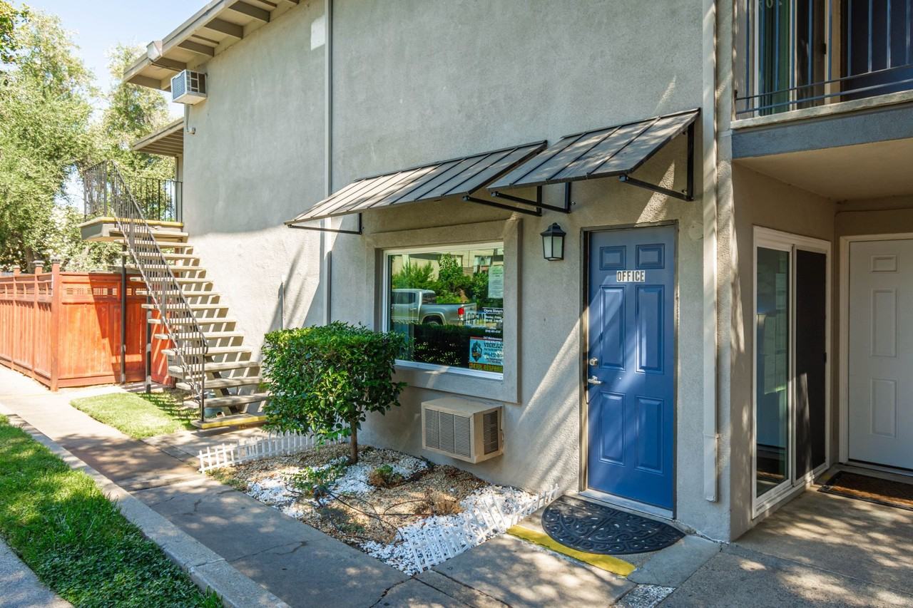 Tuscana Court Apartments - Photo 7 of 39