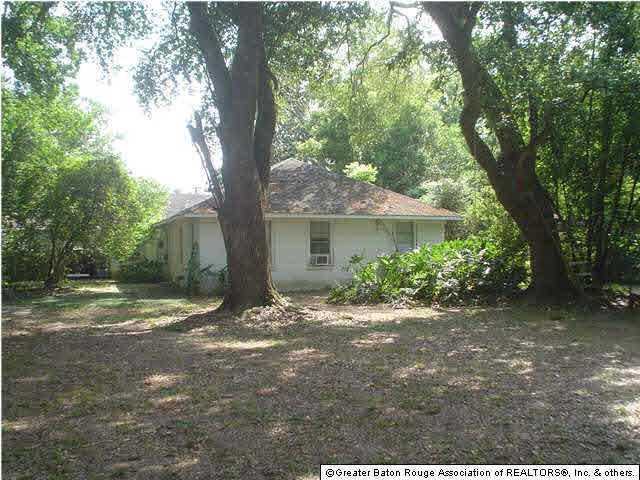 2775 Morning Glory Ave - Photo 2 of 27