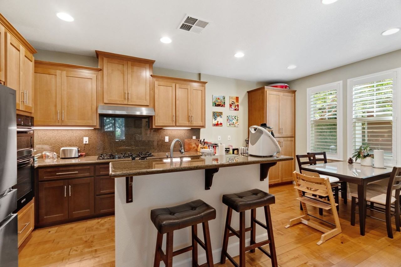 4277 Marston Ln - Photo 3 of 8