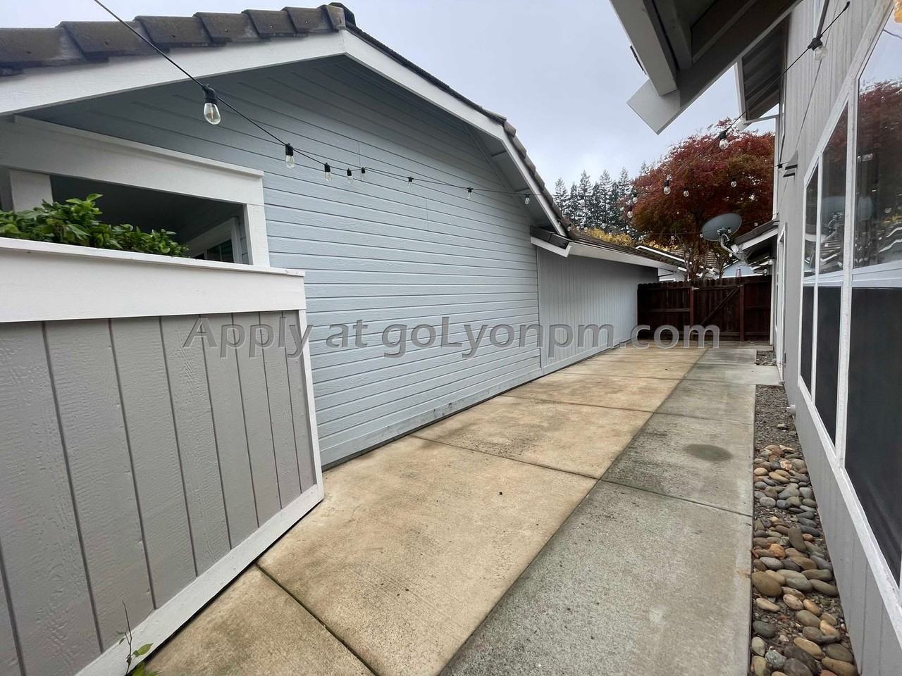 316 Baird Dr - Photo 6 of 19