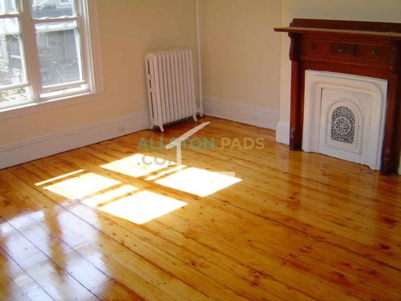 16 Pratt St - Photo 2 of 13