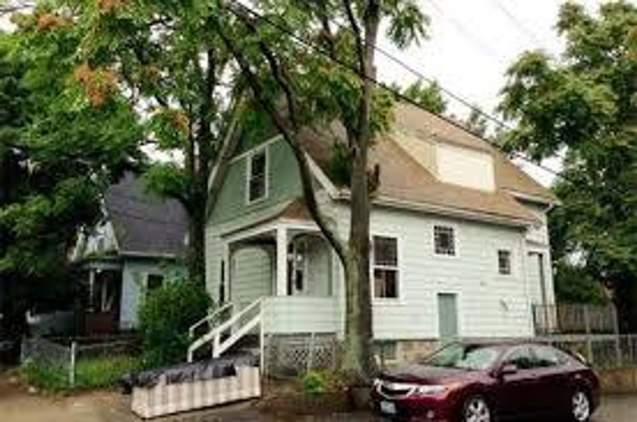 16 Pratt St - Photo 6 of 13