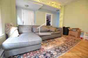 featured image of 14 Pratt St