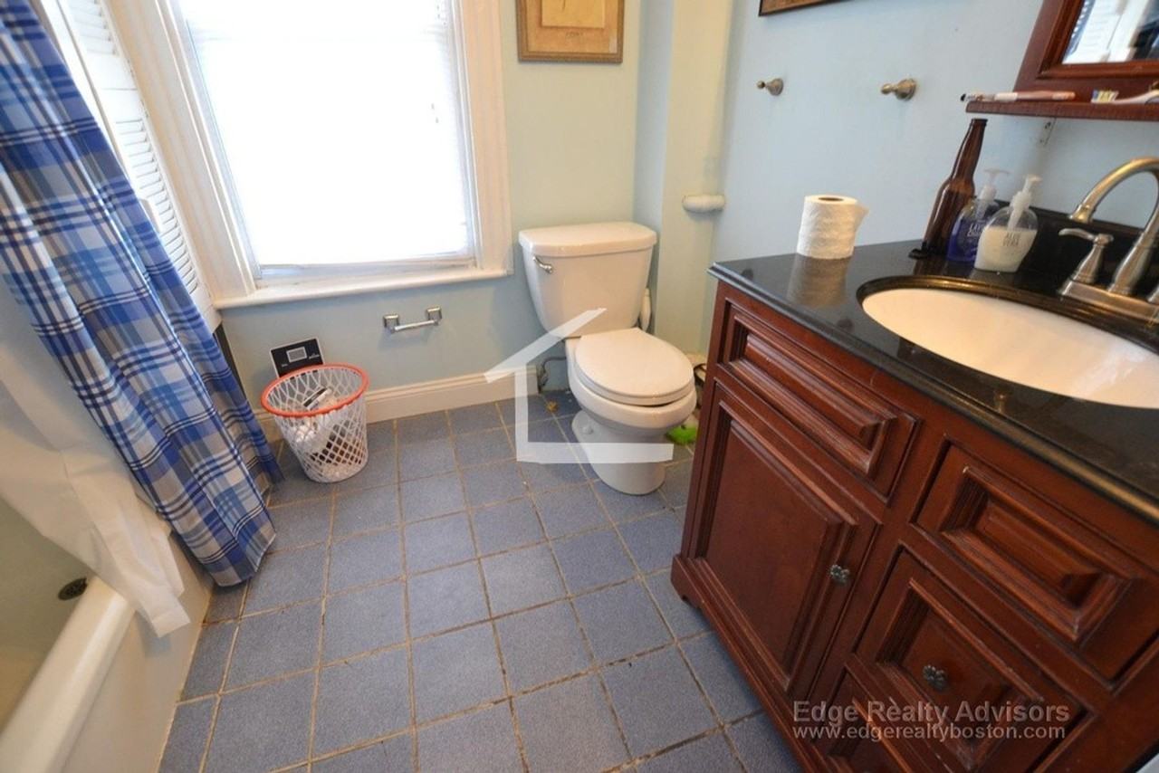 14 Pratt St - Photo 2 of 15